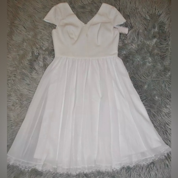 DRESS THE POPULATION Corey Chiffon Fit & Flare Off White Midi size L 12-14 NWT - Picture 3 of 6